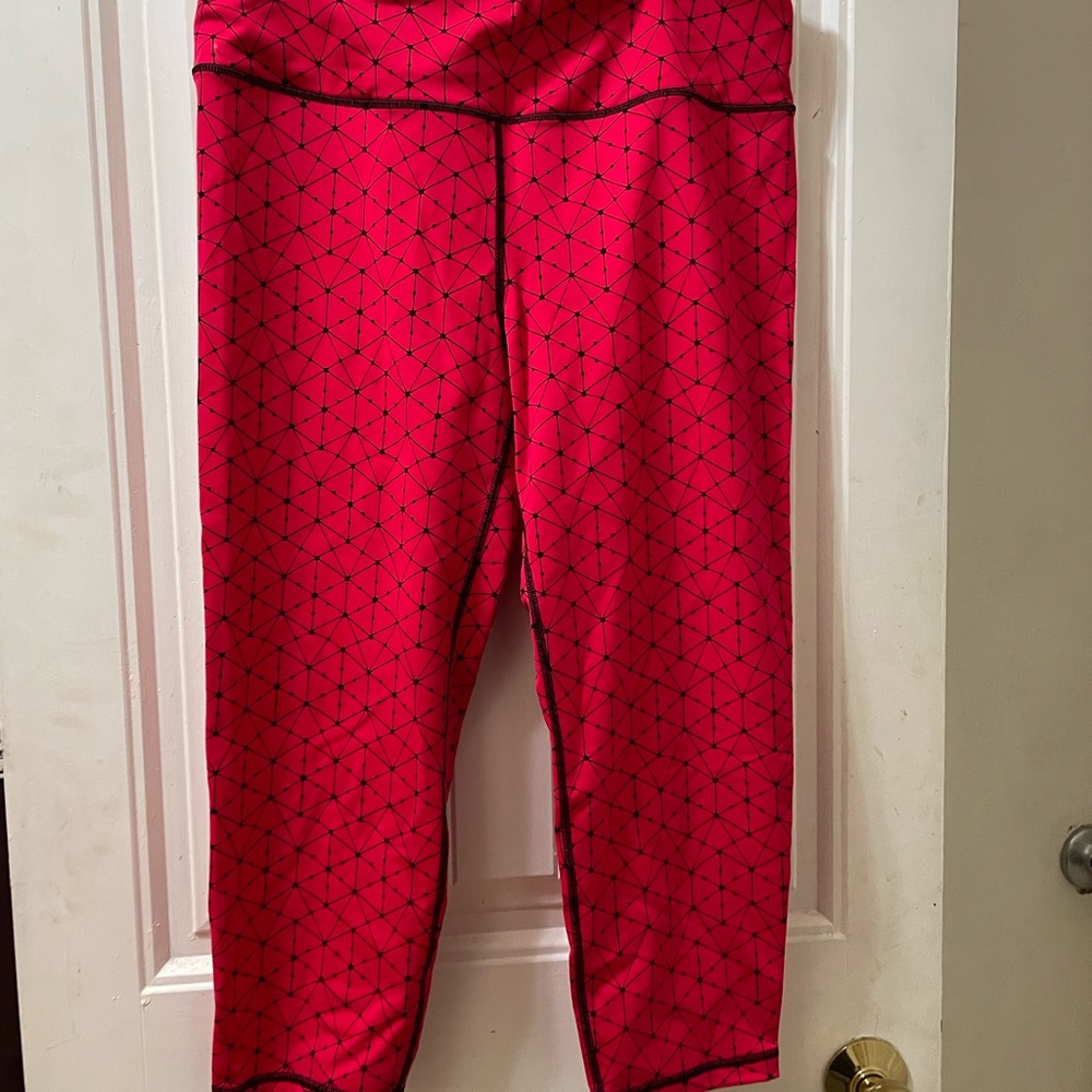 VSX workout capris